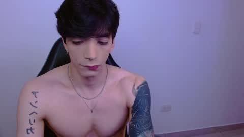 takeru___ online show from November 23, 11:25 pm