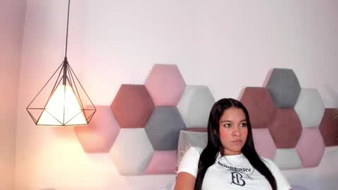 Talia Vendrell online show from January 13, 11:51 am