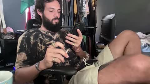 mrT online show from April 6, 1:01 pm