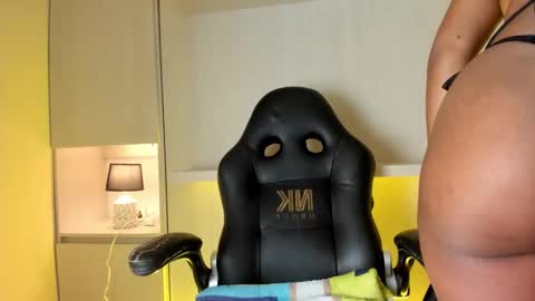 Tami online show from November 25, 8:51 pm