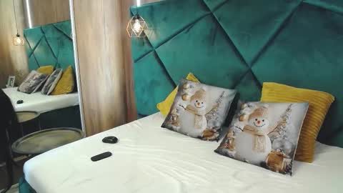 Tamia online show from December 16, 6:31 am