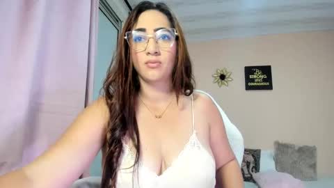 TamiDesire online show from June 10, 6:40 pm