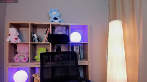 tammy_bellini_ online show from July 7, 12:42 pm