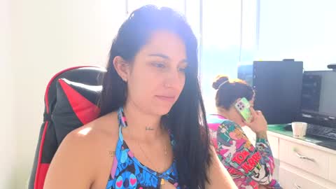 tammy  online show from June 10, 12:48 pm