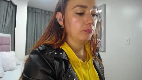 Snapshot of tammyparker_ chatting on January 14, 3:22 am Tammara  online show from January 14, 3:22 am