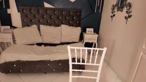 Tammara  online show from December 17, 5:25 am