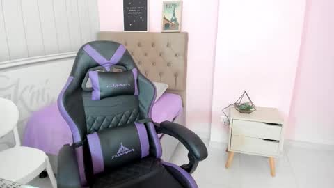 Tania  online show from October 27, 1:55 pm