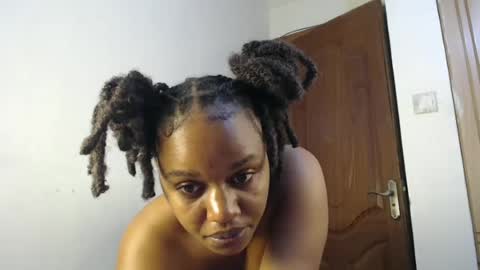 tania online show from June 14, 9:28 pm