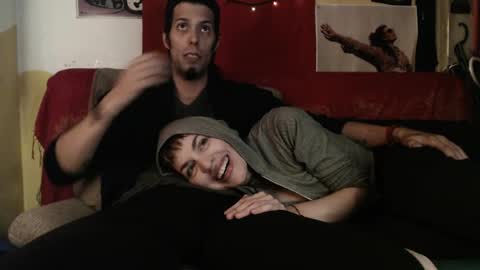 T  J   online show from April 4, 6:04 pm