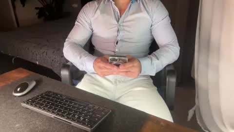 tarquit8 online show from June 5, 8:14 pm