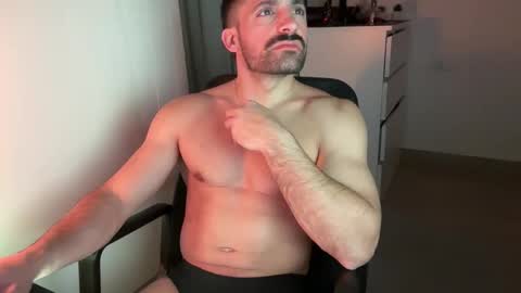 tarquit8 online show from February 28, 10:36 pm