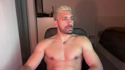 tarquit8 online show from September 11, 9:38 pm