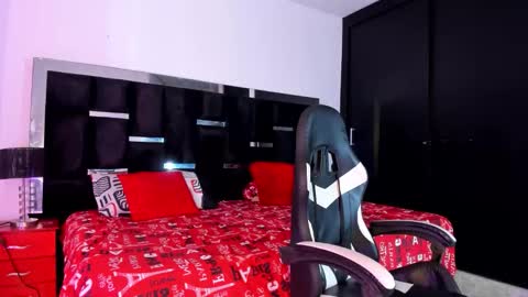 tashasant online show from October 20, 8:47 pm