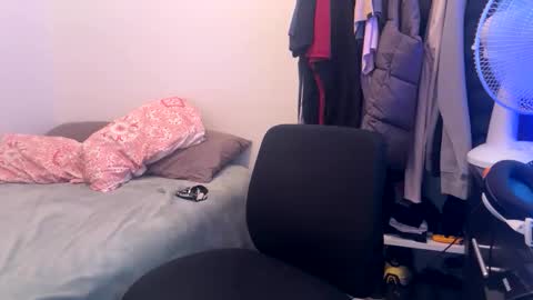 tasmanwawatai27 online show from April 2, 12:01 pm