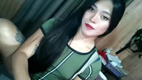   online show from October 27, 3:45 pm