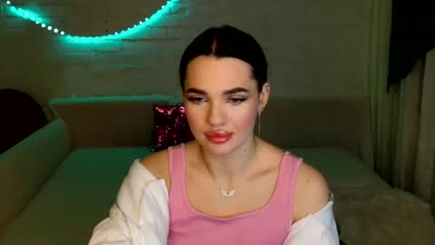 tasty_babyy online show from December 17, 2:02 pm