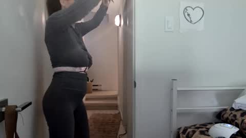 Apple Jucy online show from April 13, 7:29 pm