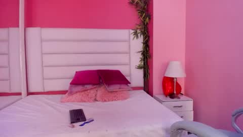 tatiana_arboleda online show from March 21, 2:39 am