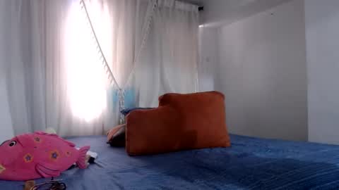 Snapshot of tatianagiraldo12 chatting on March 8, 8:35 pm tatiana giraldo online show from March 8, 8:35 pm