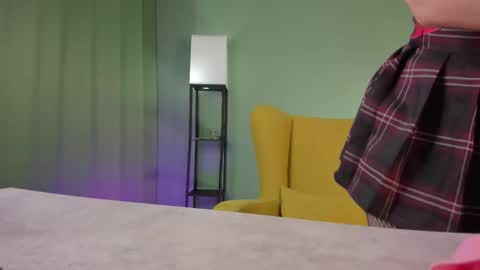 Tatica online show from March 13, 1:58 pm