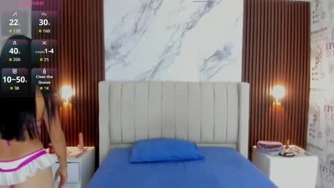 T A T I  online show from April 10, 7:51 pm