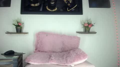 Noah online show from February 4, 4:22 pm