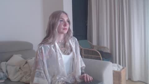 tattoobbgirl online show from November 25, 6:18 pm