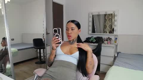 Kendra     onlyfans- online show from May 24, 9:10 pm