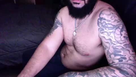 tattooedandbearded22 online show from October 26, 5:08 am