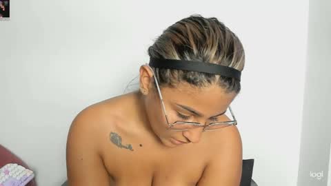 Tatiana Gomez online show from April 9, 4:38 am