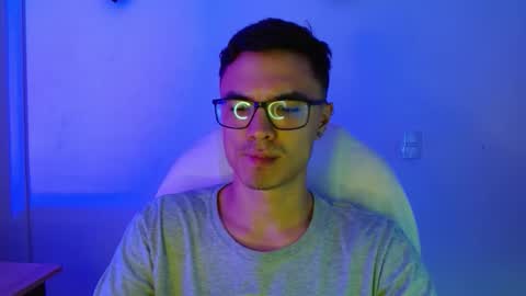 taurus4k online show from November 7, 1:52 am