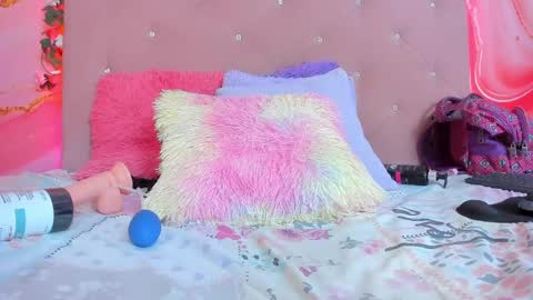 Sarah  online show from March 6, 1:16 am