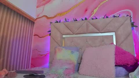 Sarah  online show from October 13, 6:32 pm