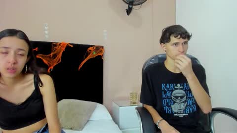 Snapshot of taylor_and_exidt chatting on October 21, 1:05 pm taylor and exidt online show from October 21, 1:05 pm