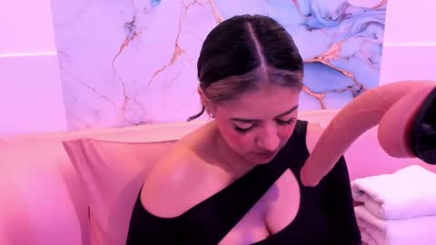 taylor_cupper_ online show from September 18, 3:54 am