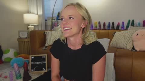 Taylor --  online show from September 29, 6:29 pm