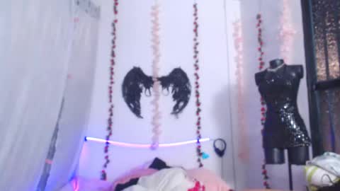 Taylorsweet1111 online show from July 6, 5:15 am
