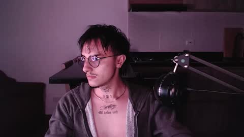 Teo independent model online show from January 6, 3:32 am