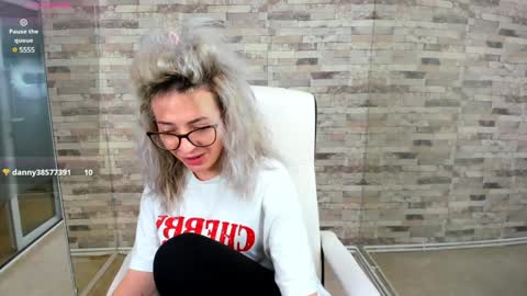 Cherry online show from February 3, 4:41 pm
