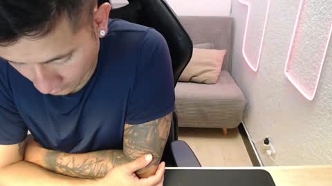 DYNAMITE DUO69 online show from March 6, 12:48 pm