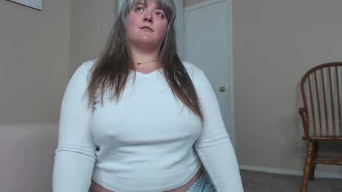 teases online show from February 5, 2:59 pm