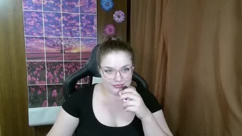 Teasing Dora online show from July 28, 2:20 am
