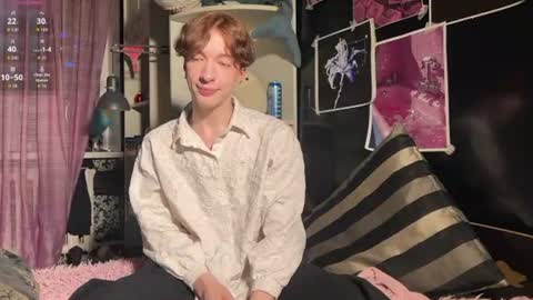 Alice     online show from June 12, 6:18 pm