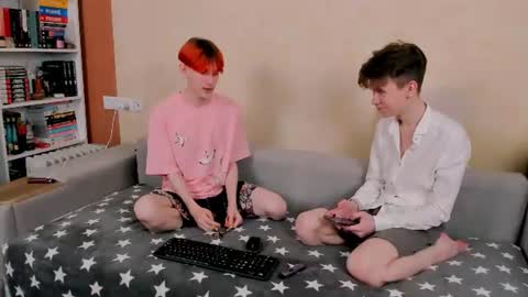 tedy_lun online show from June 25, 10:15 pm