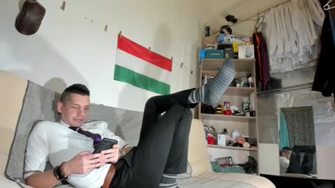 Virg Lszl online show from January 16, 4:38 pm