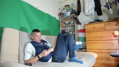 Virg Lszl online show from October 21, 11:26 am