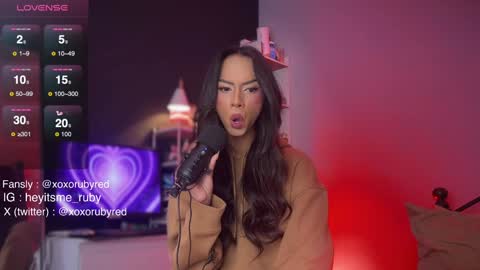 TemptressxRuby online show from December 3, 9:06 am