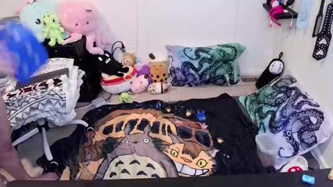 Pixie and Tentacle Overlord online show from December 15, 11:12 pm