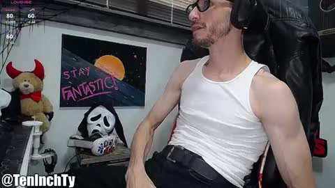 Ty online show from October 25, 6:19 pm