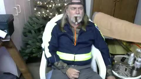 Tennredneck online show from January 15, 3:15 am